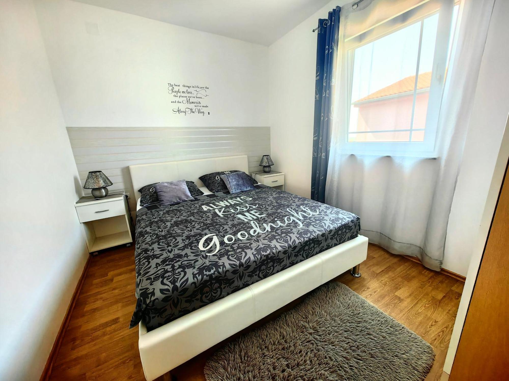 Apartments Lea With Pool Malinska Exterior foto